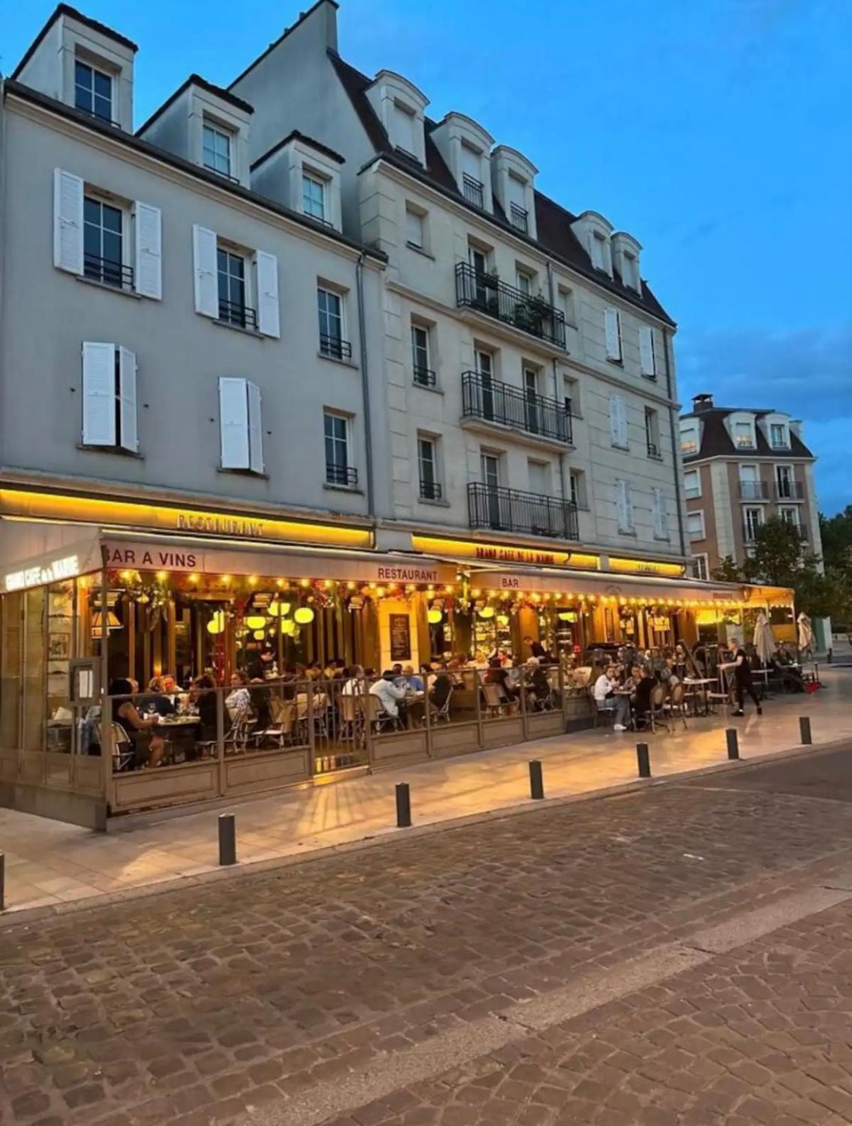 Le Bali Cosy House - T2 Lumineux Et Moderne En Plein Centre Ville De Maisons-Alfort Exterior photo